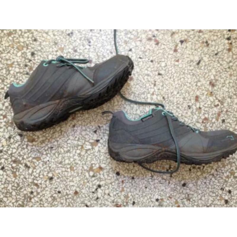 Mooie sport schoenen - Maat 37.