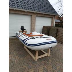 Suzumar Rubberboot met 4pk 4takt Suzuki.