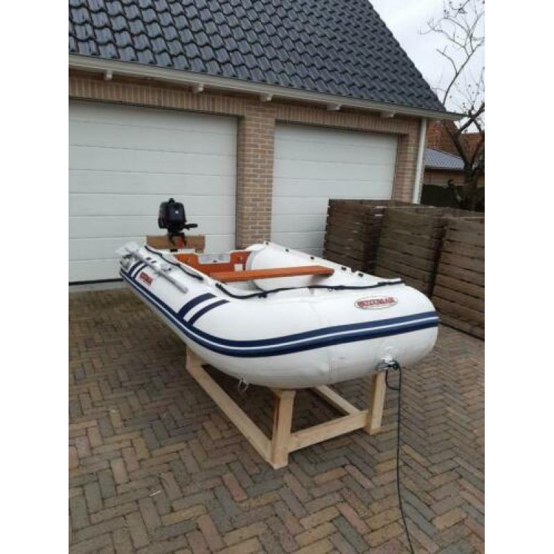 Suzumar Rubberboot met 4pk 4takt Suzuki.