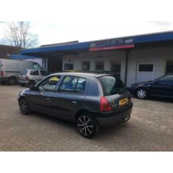 Renault clio 1.4 16v 5 deurs sport!!