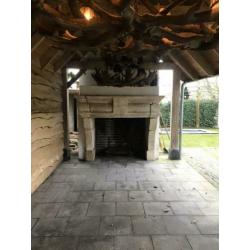 Oude originele kasteel openhaard