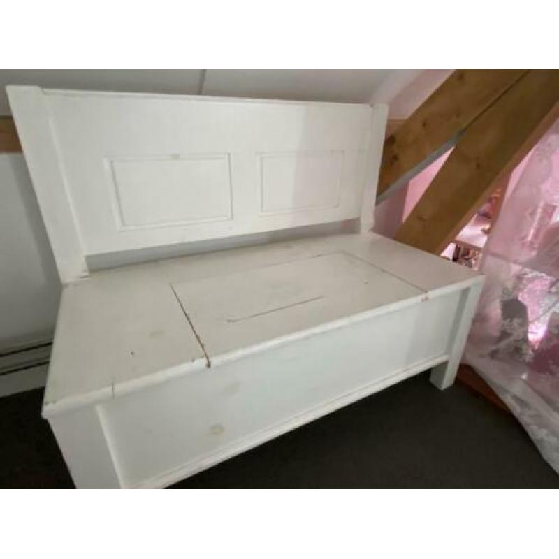 Klepbank hout, witte verf. 100x50x80h