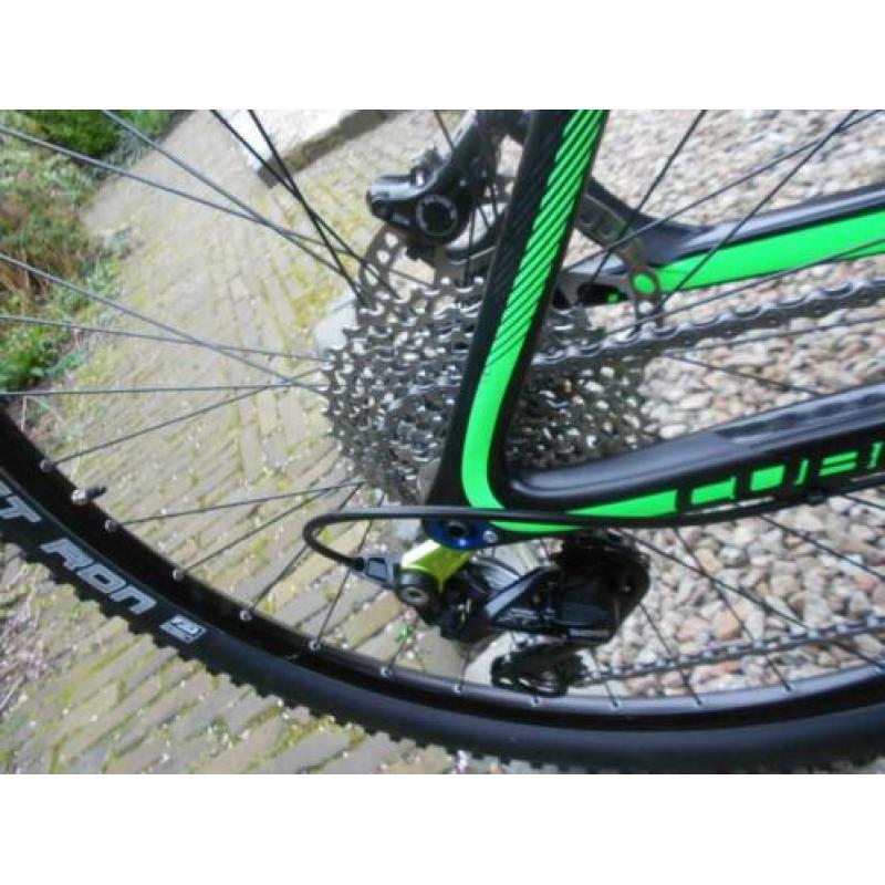 cube elite super HPC 29er carbon fiets XT afmontage