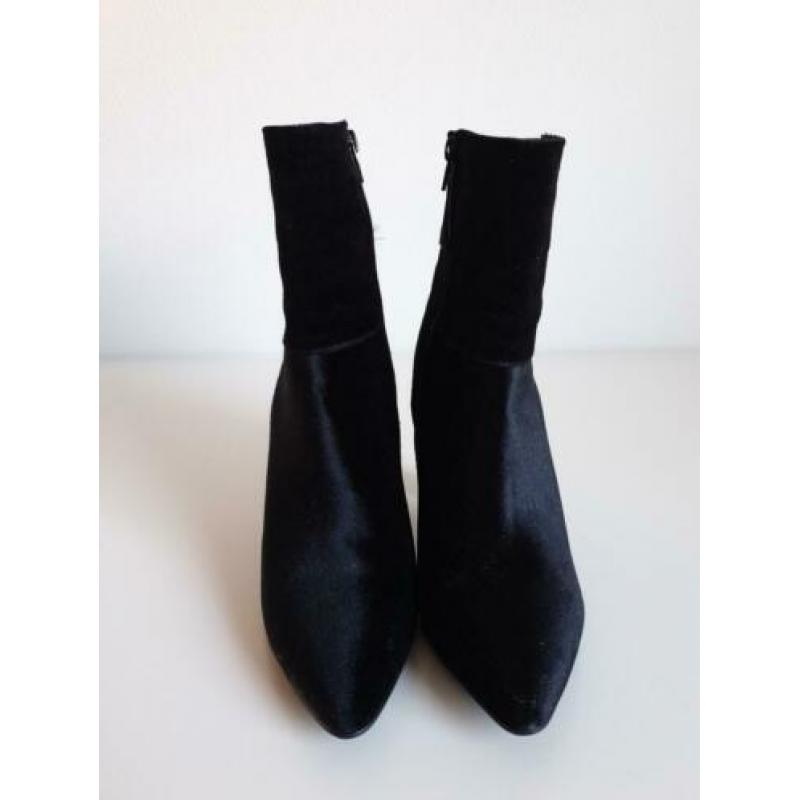 Zwart suede hakken maat 38