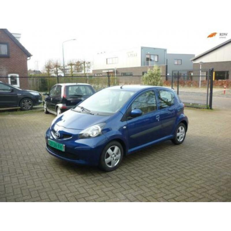 Toyota Aygo 1.0-12V