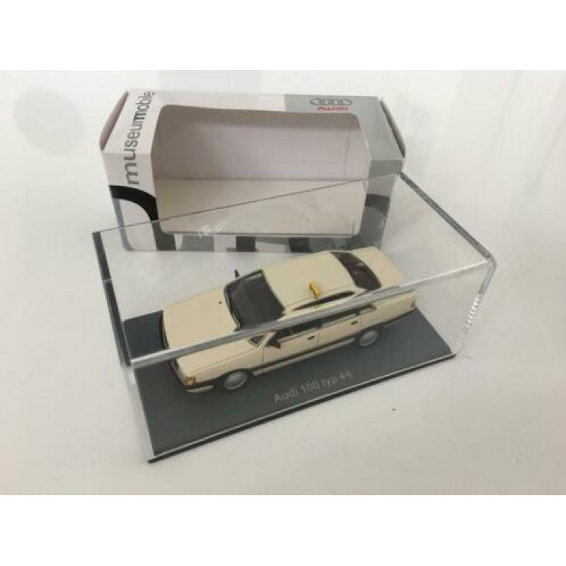 Audi 100 Typ 44 “Taxi” 1/43 Neo Scale Models
