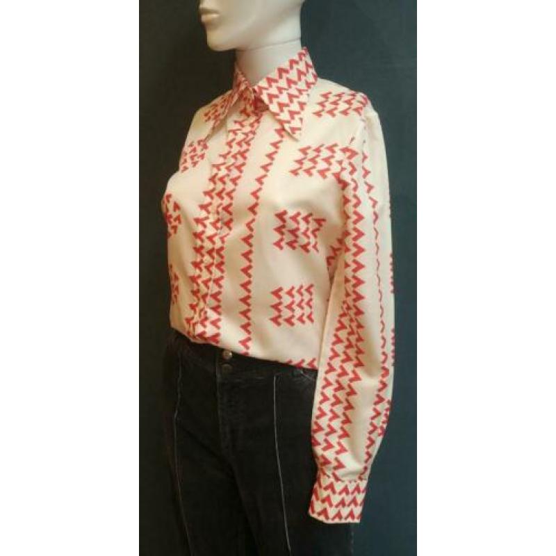 Vintage blouse (60s/70s) met extreme puntkraag ( MT S/M)