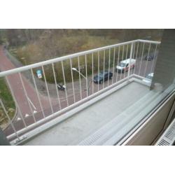 Te huur keurig 3 kamer appartement met vrij uitzicht.