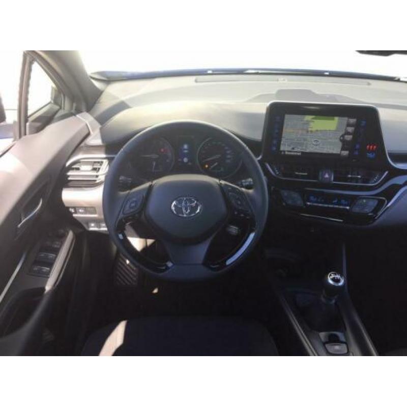 Toyota C-HR 1.2 Turbo Urban Navigatie / 18'' Lichtmetalen ve