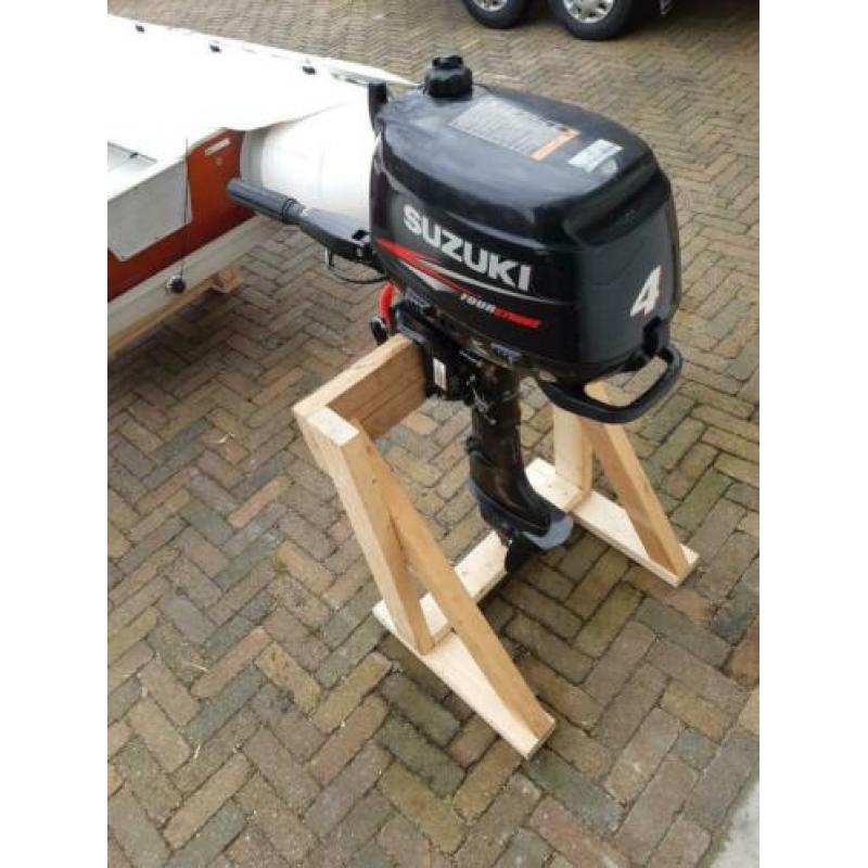 Suzumar Rubberboot met 4pk 4takt Suzuki.