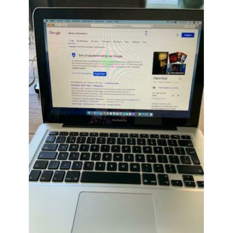macbook pro 13" 2012 i5 8gb Ram 120gb Rom accu 6 uren