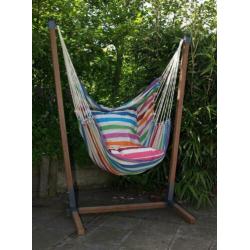 Hangstoel met bamboe houten standaard #794