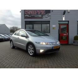 Honda Civic 1.8 Sport -CLIMA-TREKHAAK-PDC ACHTER-LMV-140 PK!