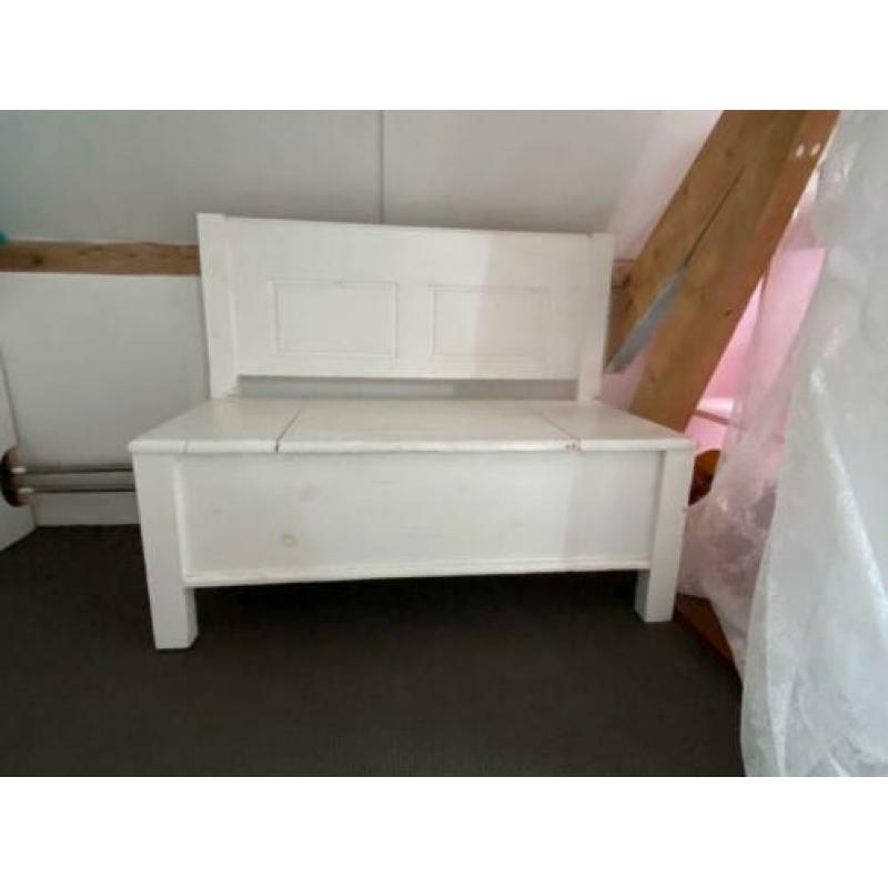 Klepbank hout, witte verf. 100x50x80h