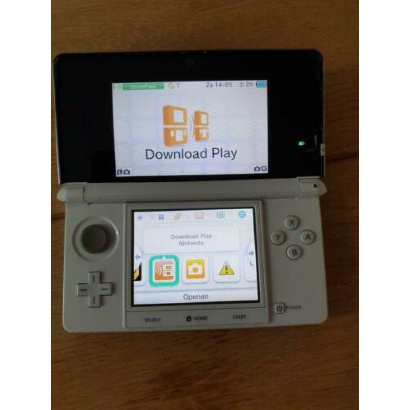 1 Nintendo 3ds én 1 Nintendo dsi met spellen
