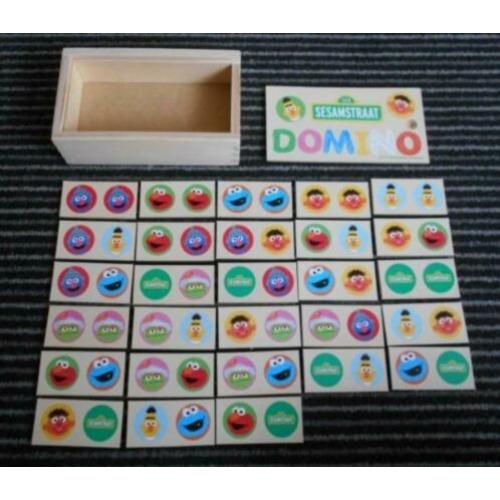 Houten domino spel van Sesamstraat // NIEUW