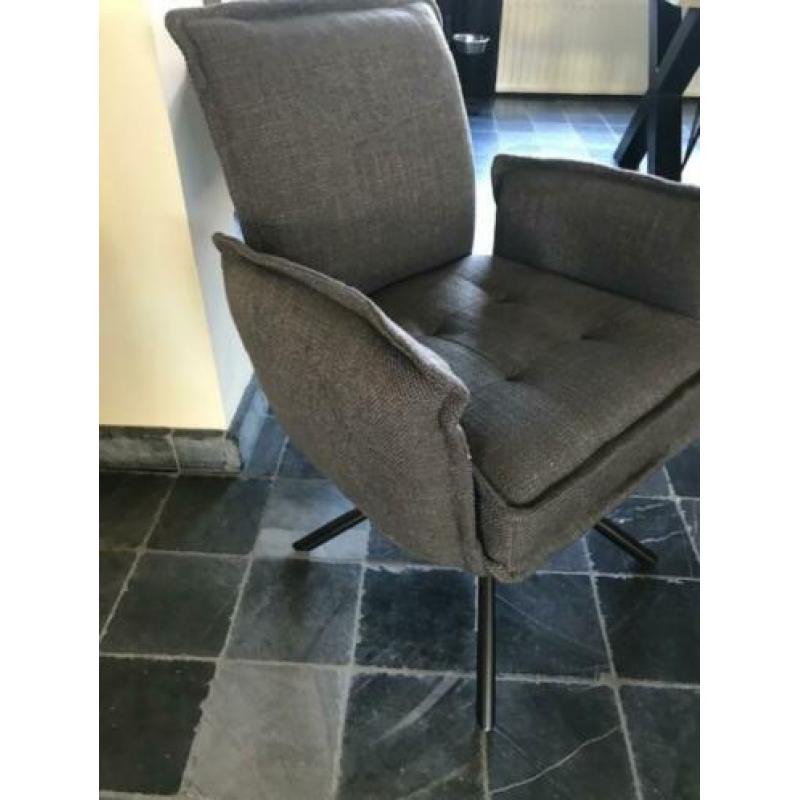 Super leuke fauteuil, grijs, slechts enkele weken oud.