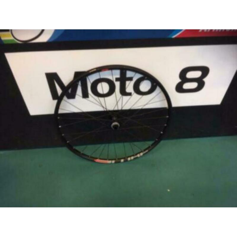 Cube/Alexrims 650B ATB BOOST Thru-Axle Voorwiel, Gloednieuw