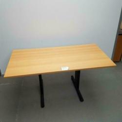 Markant bureau 150x75 cm