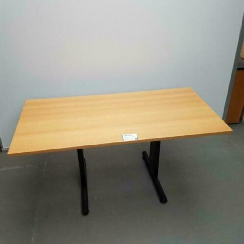 Markant bureau 150x75 cm