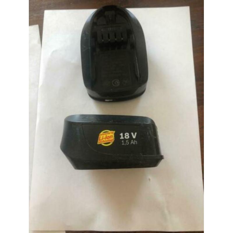 Bosch accu en lader 18v