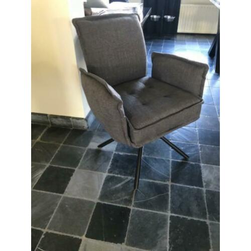 Super leuke fauteuil, grijs, slechts enkele weken oud.