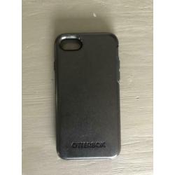 iPhone 7 128 GB + otterbox hoesje