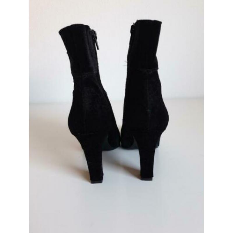 Zwart suede hakken maat 38