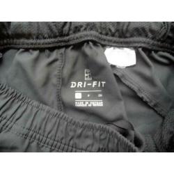 Zwarte Nike korte sport broek maat S