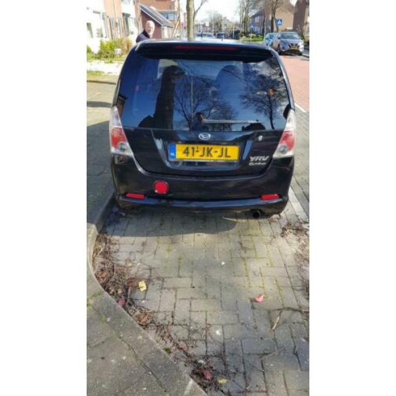 Daihatsu YRV 1.3 Turbo Automaat 2002 Zwart