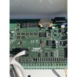 Satel Integra 32 alarmcentrale - alarmsysteem