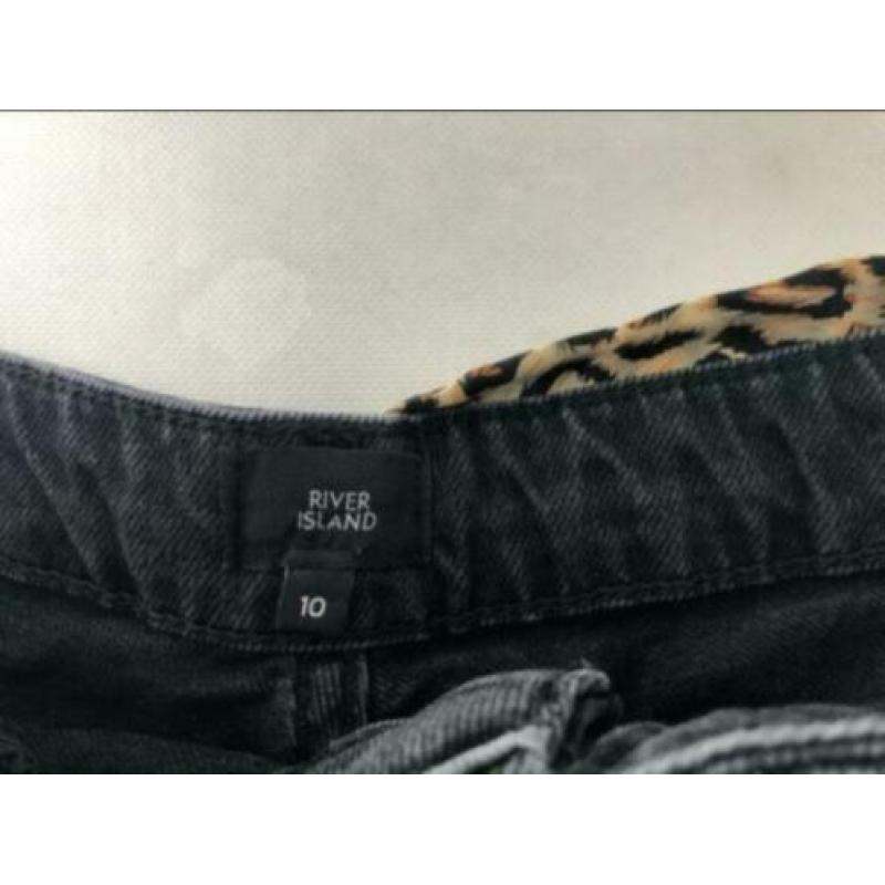 Nieuw staat stoere high rise denim short River Island s 36