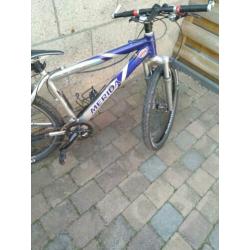 Merida mountainbike, alleen achterrem, verlichting