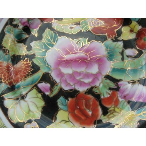 Chinees. borden , Polychroom, decoratief.