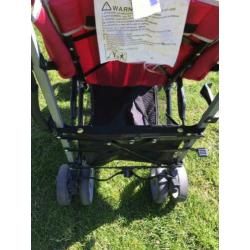 Rode buggy met afneembare kap en parasol