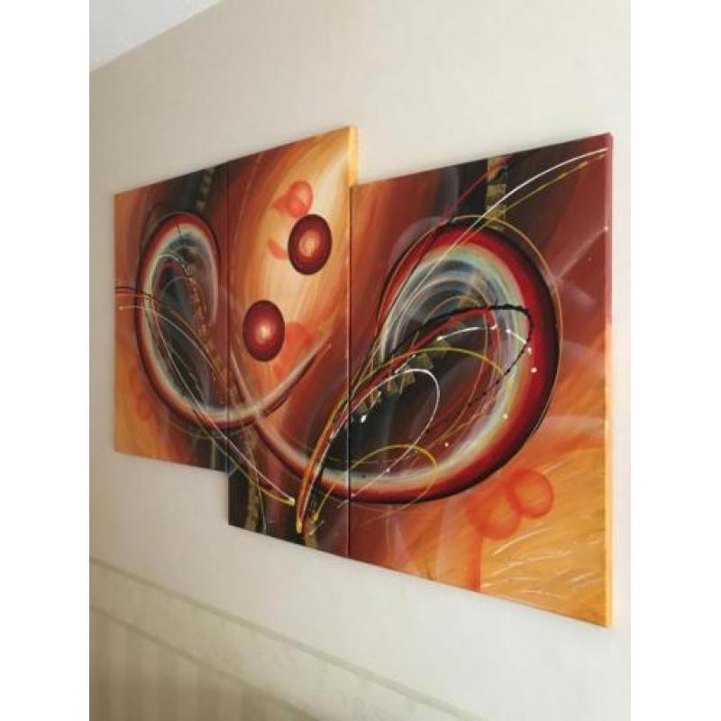 Mooi, kleurig, vrolijk abstract drieluik acrylverf op canvas