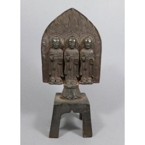 Oud bronzen altaar sculptuur met Boeddha uit China