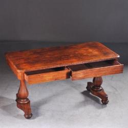 Antieke bureaus / Vroeg Victoriaanse schrijftafel / wandt...
