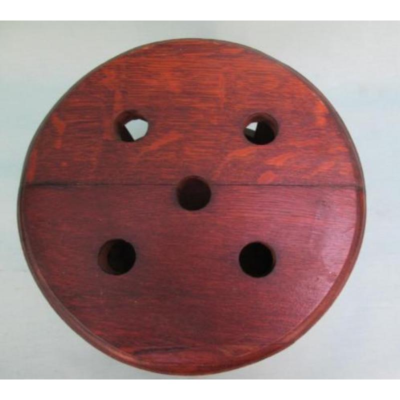 Mooie Ouderwetse Ronde Houten Stoof met Spijltjes
