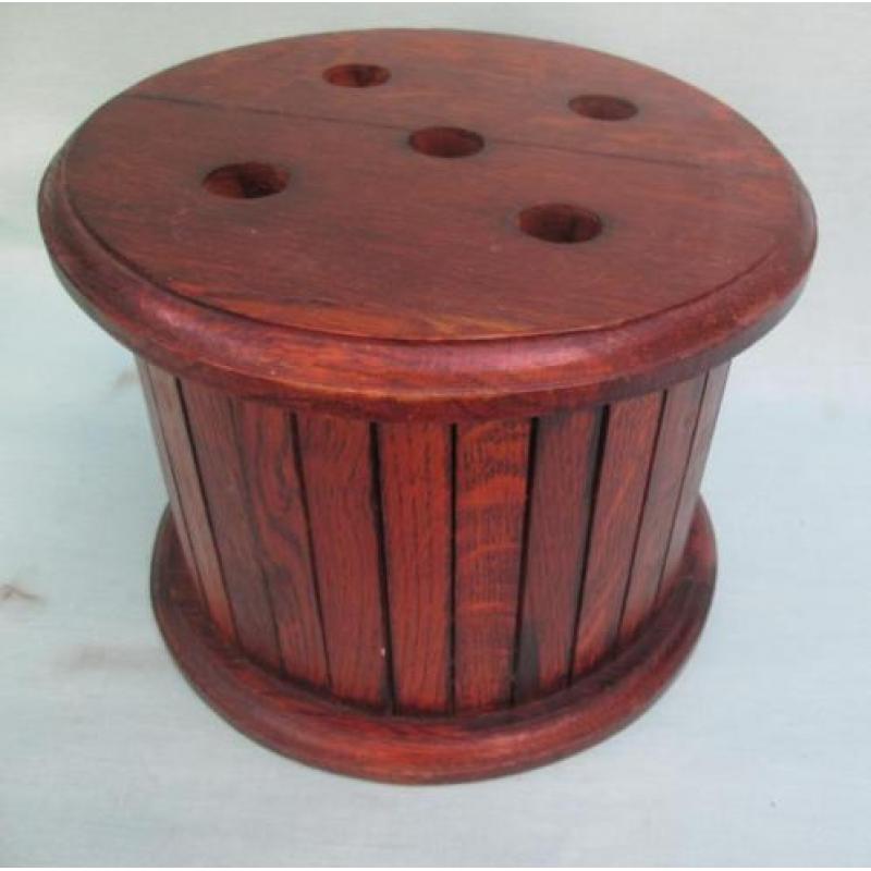 Mooie Ouderwetse Ronde Houten Stoof met Spijltjes