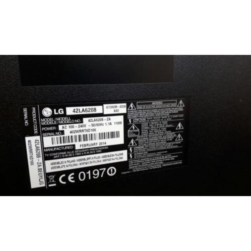 LG smart tv 42 inch (105 cm)
