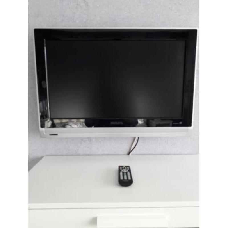 Philips flat tv 26 inch