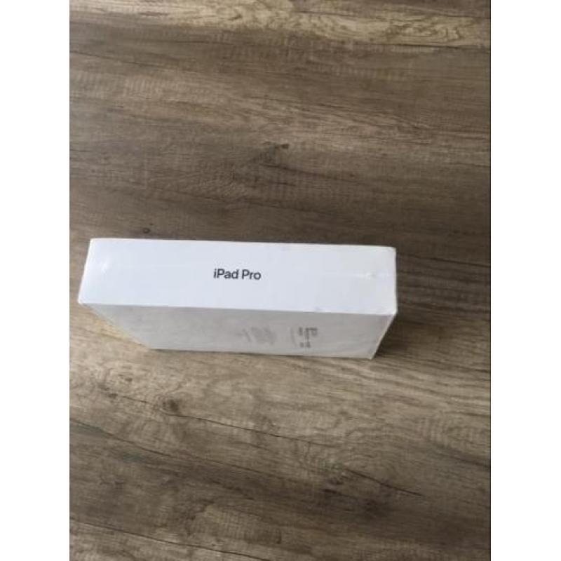 iPad Pro 64 GB 10,5 Wi-Fi + Cellular nieuw in doos.