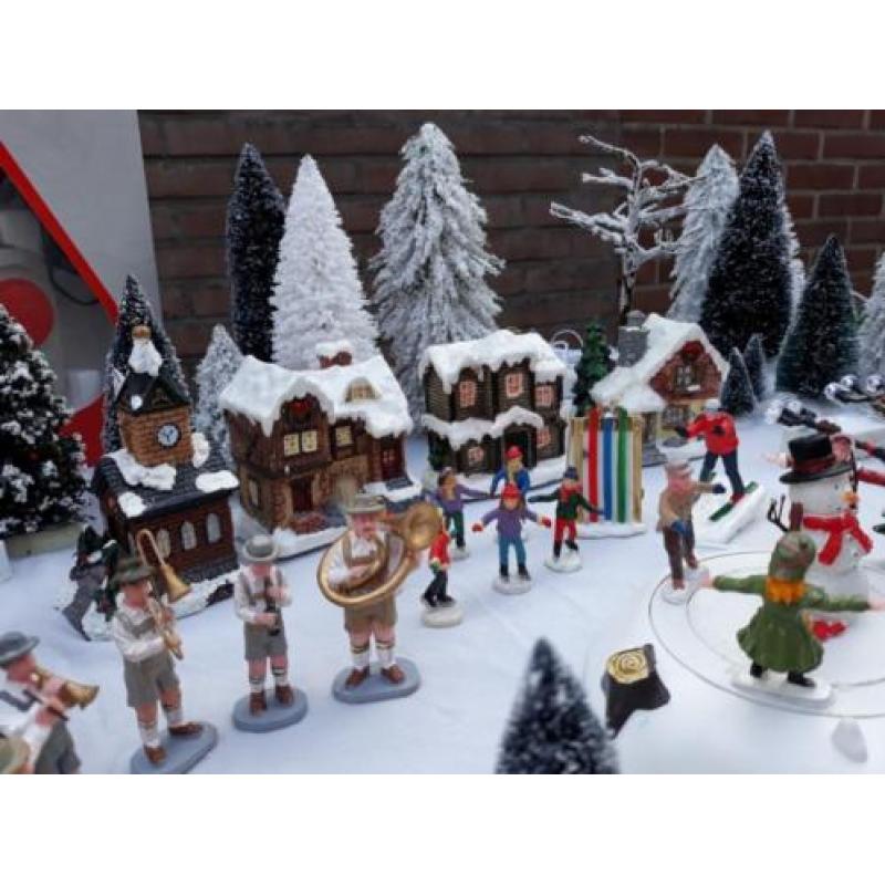 Kerstdorp compleet met trein