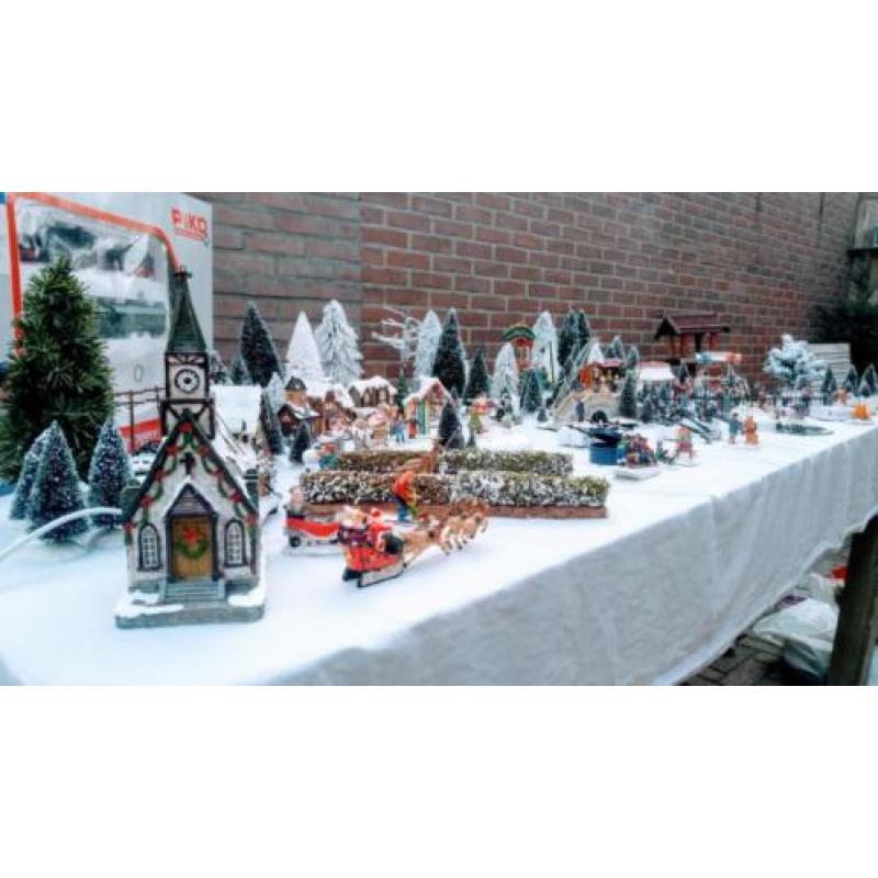 Kerstdorp compleet met trein