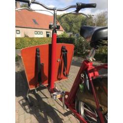 Rode bakfiets cargo long in zeer goede staat, met tent