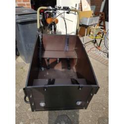 E- bakfiets, zo goed als nieuw
