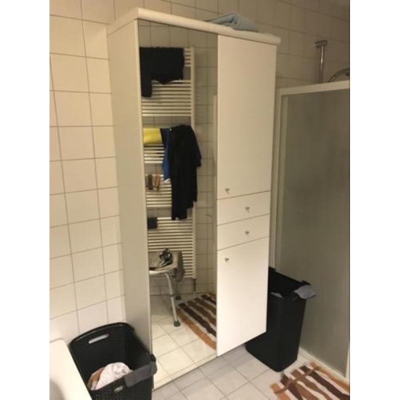 Badmeubel en kast