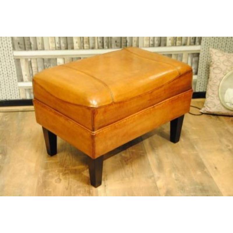 schapenleren hocker
