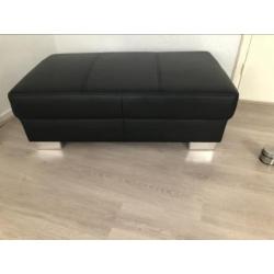 Imitatieleer hoecker ( poef)